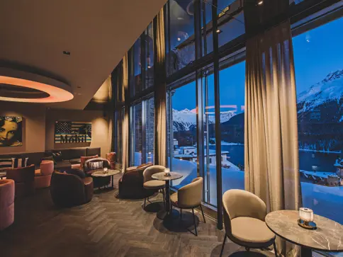 Visit Graubunden Skybar 1